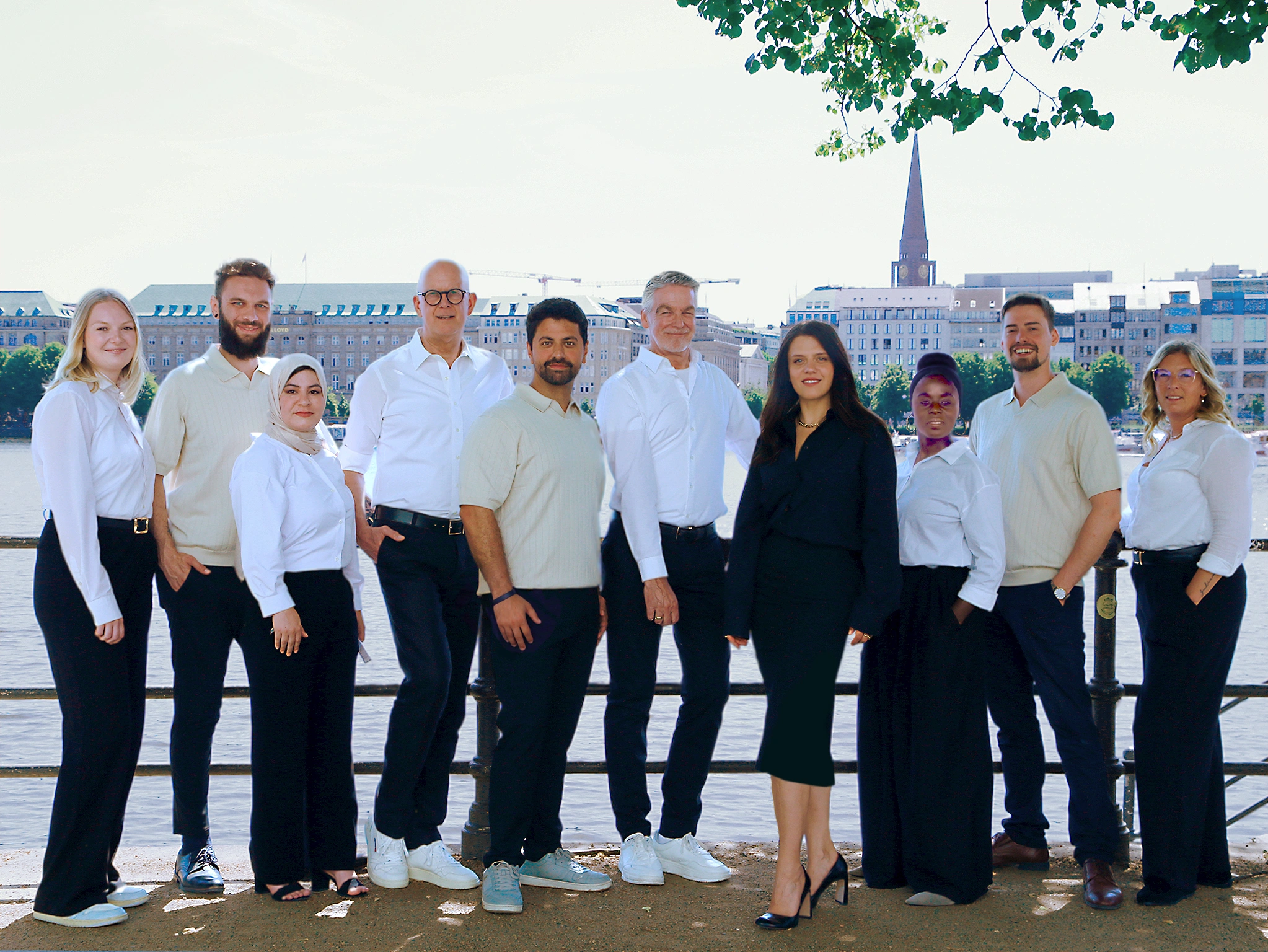 EcomGuide Team